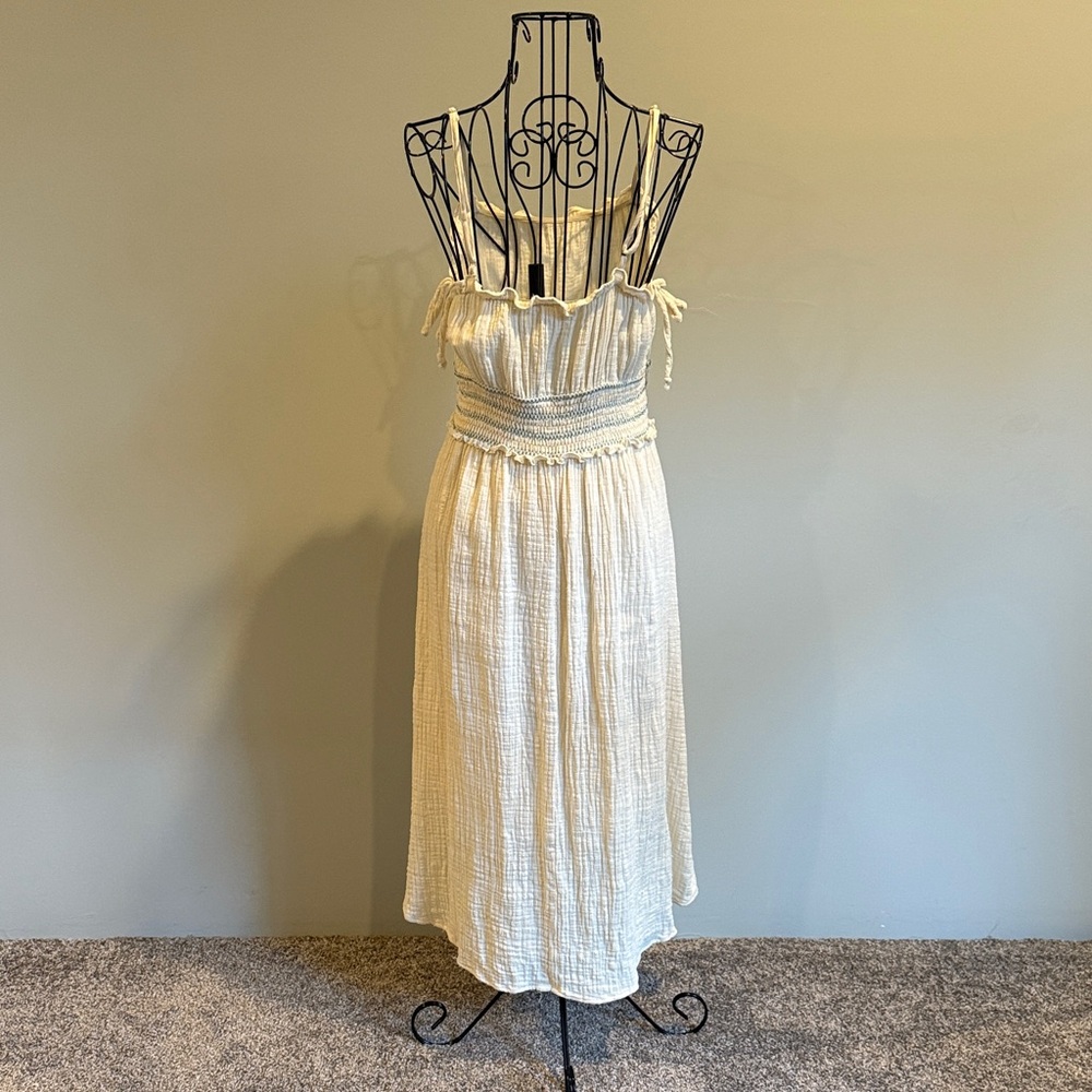 Hem & Thread Cream Off-Shoulder Midi Dress - Picture 3 of 3